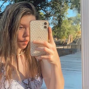 Meet your Posher, Julian